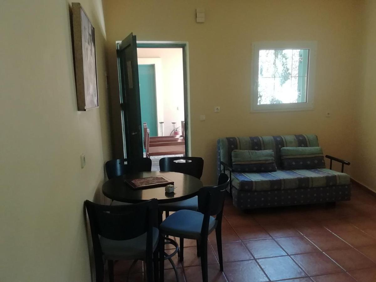 Poseidon Apartments Agios Gordios  Exterior photo